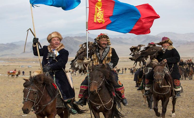 golden eagle festival mongolia 